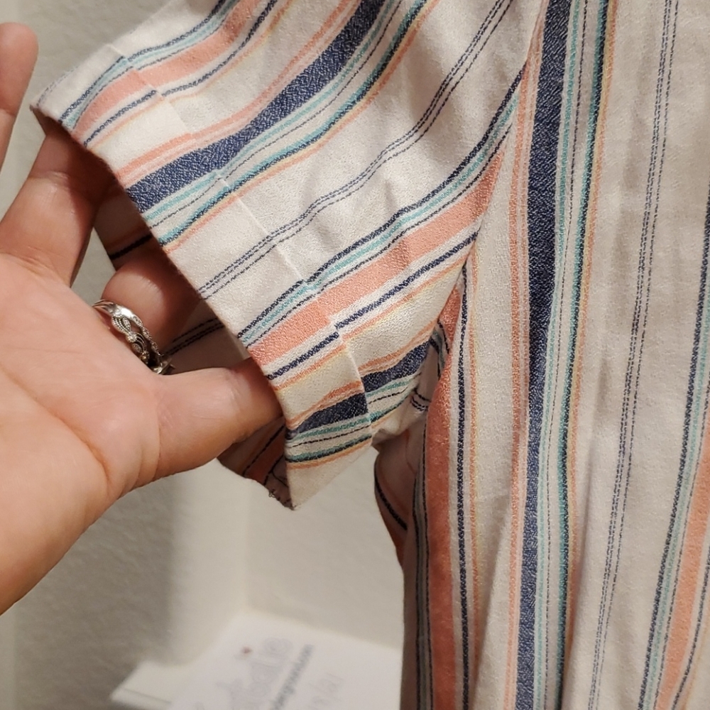 Button down blouse - Picture 3 of 6